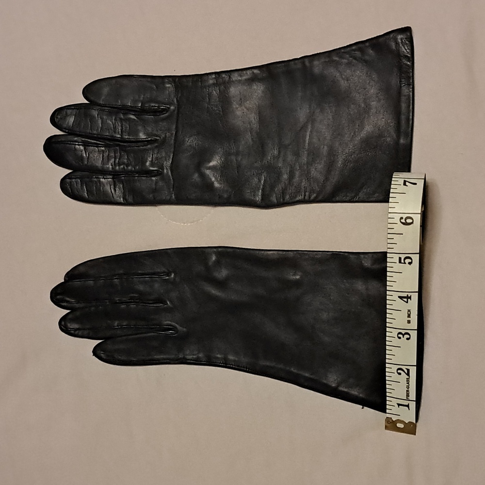 Fownes Women Black Leather Gloves with 100% Silk Lining Fitted Elegant Driving - Picture 9 of 9